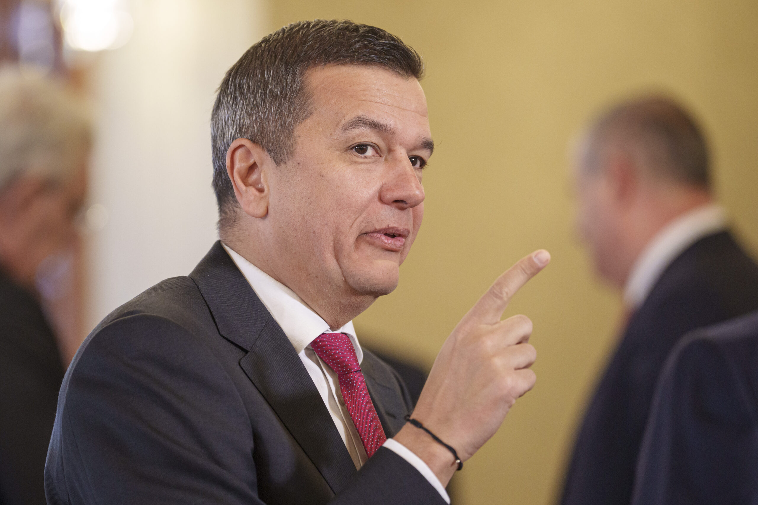 Grindeanu: Nu vedem români dornici să meargă la Moscova. Susţin Antonescu